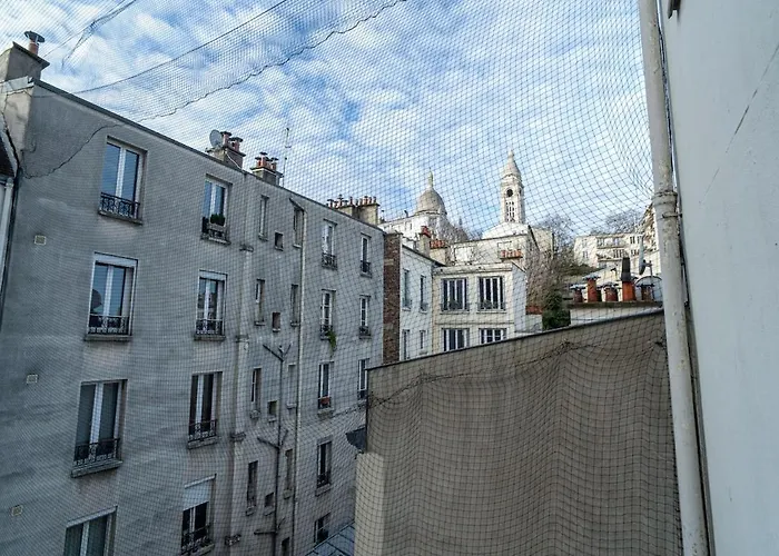 Little Sacre-coeur Nest ! *